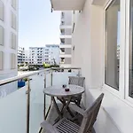 With Balcony Downtown By Renters Lägenhet Gdynia