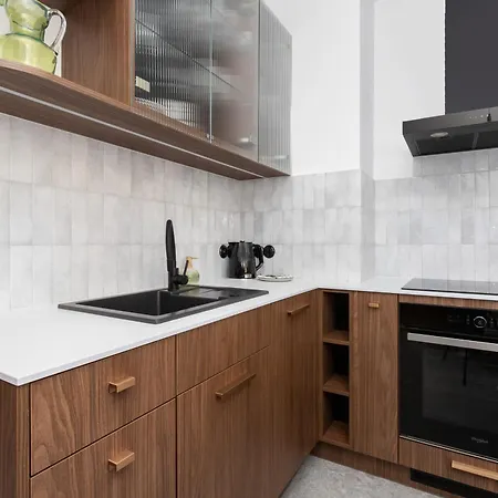 Апартаменты With Balcony Downtown By Renters