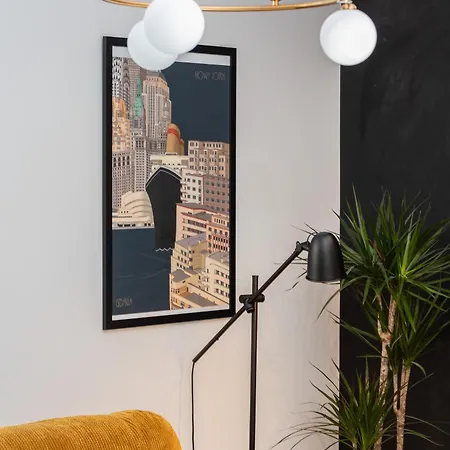 With Balcony Downtown By Renters Апартаменты Гдыня